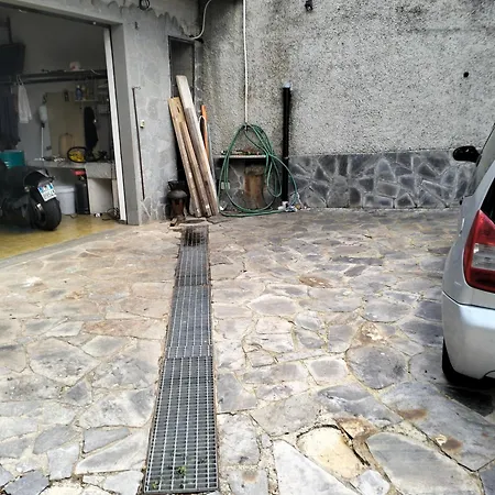 La Roccia Apartment Mezzanego